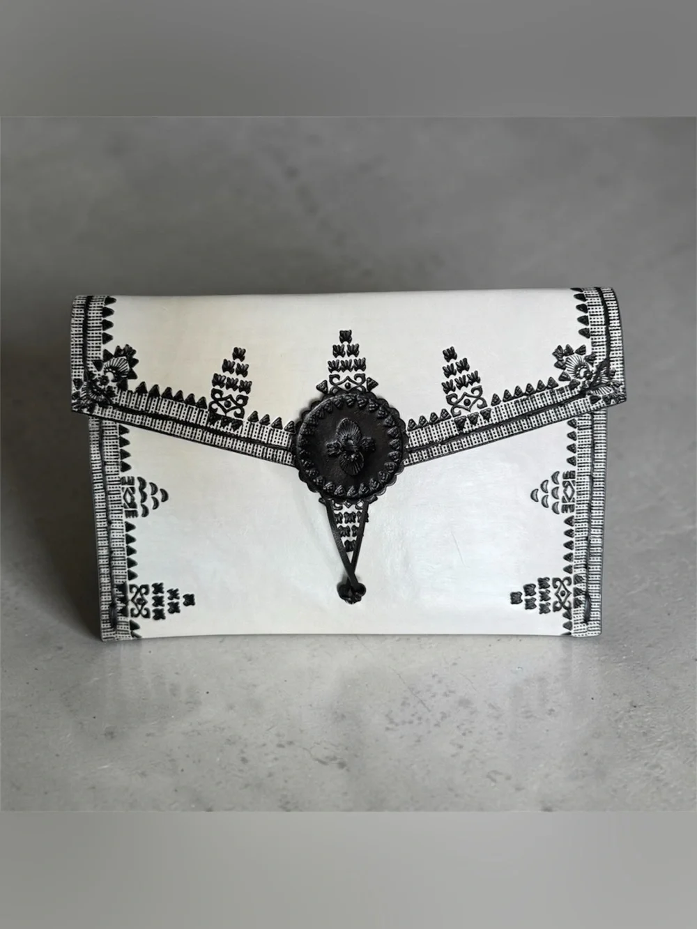 AusterBags Hand Painted Leather Crossbody Folk Art Envelope Bag - Picture 1 of 6